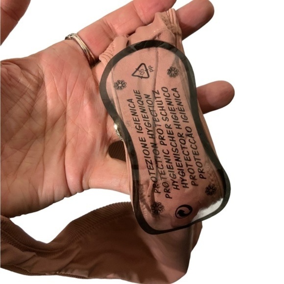 Good American ribbed better bikini cheeky bottoms nude 4 NWT - Picture 7 of 7